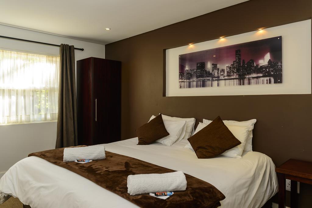 Biggy Best Boutique Hotel & Self Catering Cottages โฮวิค ห้อง รูปภาพ